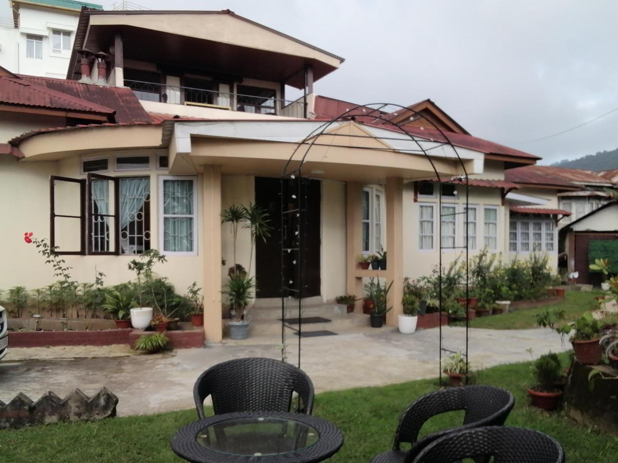Montevideo Boutique Homestay Shillong Exterior foto